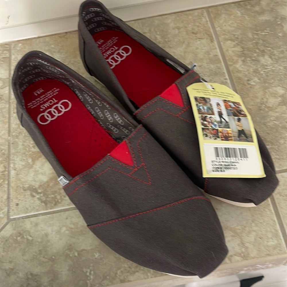 Limited Edition Women’s Toms shoes. Size 8.5, brand new with tags.